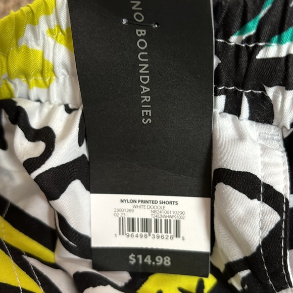 NWT no boundaries mens prints white shorts w/ pockets size small (28-30) - Picture 6 of 6